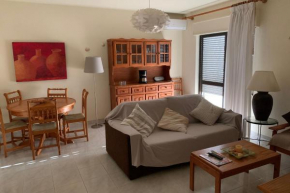 2BR Flat w/ AC in Portimão by LovelyStay